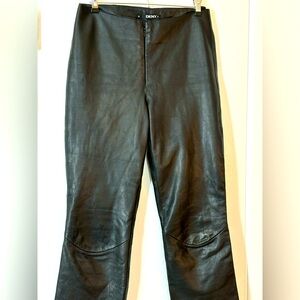 DKNY Black Leather Pants, Straight Legs, Zipper Front,Fully Lined.Woman’s Size 6